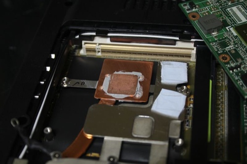 (筆電維修)華碩 ASUS F8S 顯卡破圖~畫面偏移~無法進作業系統維修實例
