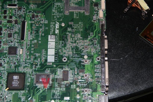 (筆電維修)華碩 ASUS A6U 開機畫面顯示異常~開機斷電維修實例