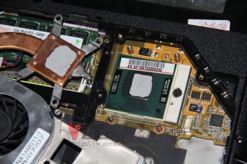 (筆電維修)華碩 ASUS F8SG 開機沒畫面~有開機聲沒影像~顯卡故障維修實例
