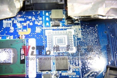 (筆電維修)華碩 ASUS W7SG NVIDIA 9300M G瑕疵顯卡升級2011年溫控顯卡~顯卡過熱故障~開機畫面線條破圖維修實例 (筆電維修)華碩 ASUS W7SG NVIDIA 9300M G瑕疵顯卡升級2011年溫控顯卡~顯卡過熱故障~開機畫面線條破圖維修實例