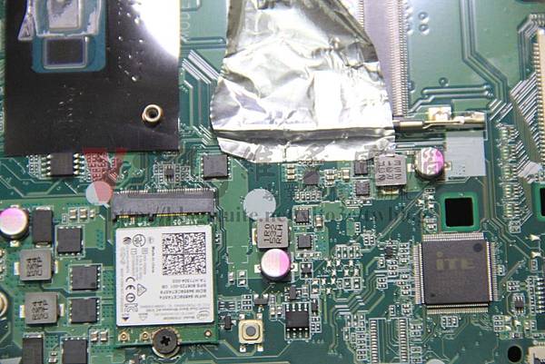 ACER EX2511G 供電故障維修