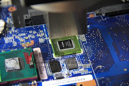 (筆電維修)華碩 ASUS W7S 顯卡過熱故障~多格小畫面~畫面分割~NVIDIA顯卡升級改良晶片維修實例 (筆電維修)華碩 ASUS W7S 顯卡過熱故障~多格小畫面~畫面分割~NVIDIA顯卡升級改良晶片維修實例