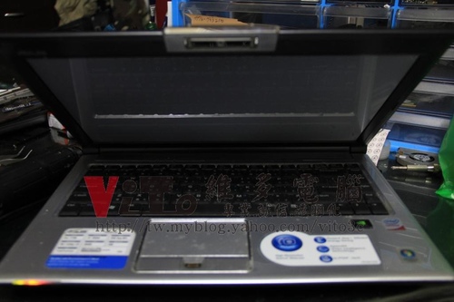 (筆電維修)華碩 ASUS F8SG 開機有背光沒畫面~開機有聲音沒畫面~顯卡故障升級實例