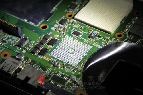 (筆電維修)康柏 HP COMPAQ V3000 開機沒畫面維修實例