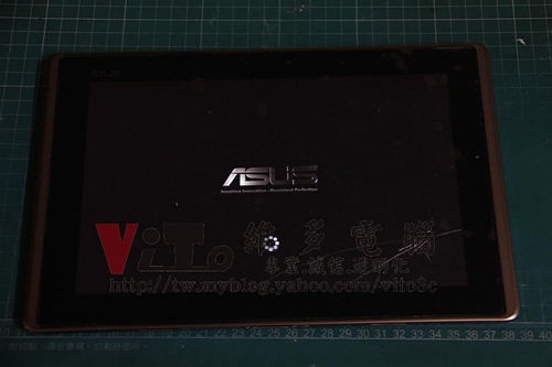 (平板電腦維修)華碩 ASUS TF101 觸控板破裂~面板無故障~更換觸控板維修實例