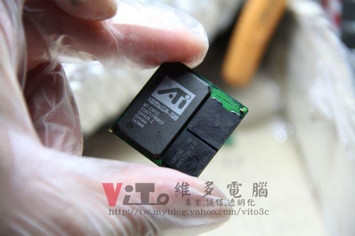 (筆電維修)IBM T40 開機一長兩短聲~抓不到顯卡維修
