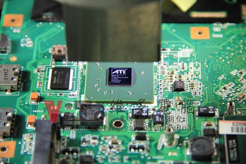 (筆電維修)華碩ASUS F5VL 顯示異常~畫面分格~破圖線條亂碼維修實例