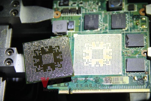 (筆電維修)華碩 ASUS A8J 顯卡開機畫面反白~開機白屏~獨立顯卡維修實例 (圖多)