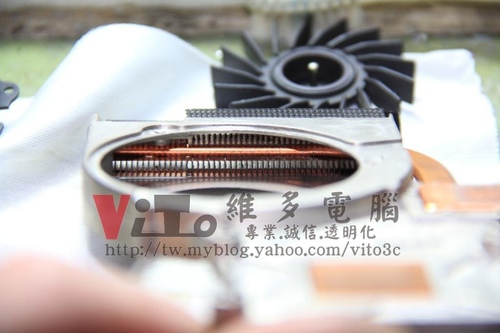 (筆電維修)惠普 HP Presario DV2000(DV2756TX) 開機一長兩短B聲~8400M G顯卡故障~升級溫控型顯卡維修實例