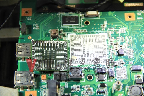 (筆電維修)華碩ASUS F5VL 顯示異常~畫面分格~破圖線條亂碼維修實例