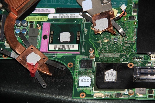 (筆電維修)華碩 ASUS V2S 畫面顯示異常~顯示卡過熱老化~更換改良型白色封裝晶片維修實例 (筆電維修)華碩 ASUS V2S 畫面顯示異常~顯示卡過熱老化~更換改良型白色封裝晶片維修實例