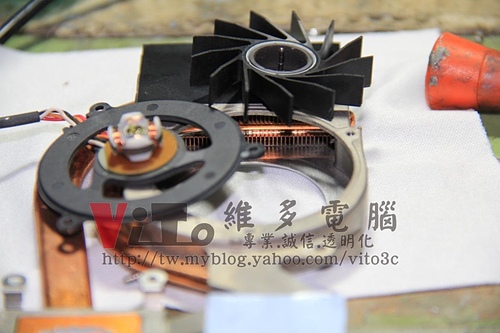 (筆電維修)華碩 ASUS W7S 顯卡過熱故障~多格小畫面~畫面分割~NVIDIA顯卡升級改良晶片維修實例 (筆電維修)華碩 ASUS W7S 顯卡過熱故障~多格小畫面~畫面分割~NVIDIA顯卡升級改良晶片維修實例