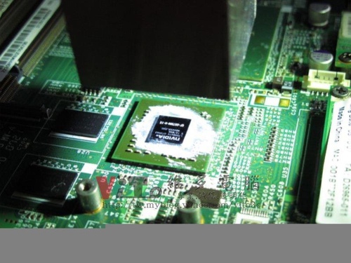 (筆電維修)宏碁 ACER ASPIRE 5580 開機背光亮沒畫面顯示~顯卡故障維修實例