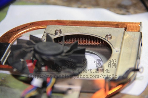 (筆電維修)華碩 ASUS F8SN 開機沒畫面~開機黑屏~黑畫面不能開機~顯示卡故障通病維修實例 (筆電維修)華碩 ASUS F8SN 開機沒畫面~開機黑屏~黑畫面不能開機~顯示卡故障通病維修實例