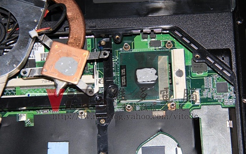(筆電維修)華碩 ASUS A8JR 開機幾秒後斷電~開機沒畫面斷電~無法開機維修實例