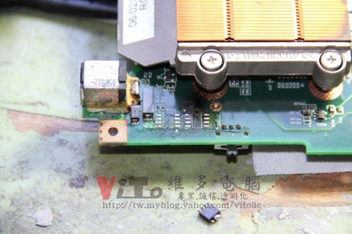(筆電維修)東芝 TOSHIBA A75-S125 按開機鍵後電源燈閃爍~主機板短路維修實例 (筆電維修)東芝 TOSHIBA A75-S125 按開機鍵後電源燈閃爍~主機板短路維修實例