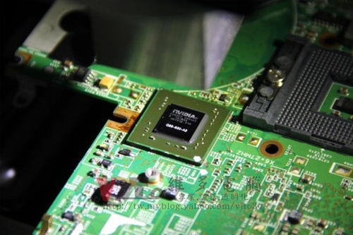 (筆電維修)康柏 COMPAQ V3000系列 NVIDIA顯卡導致開機沒畫面~黑屏維修實例 (筆電維修)康柏 COMPAQ V3000系列 NVIDIA顯卡導致開機沒畫面~黑屏維修實例