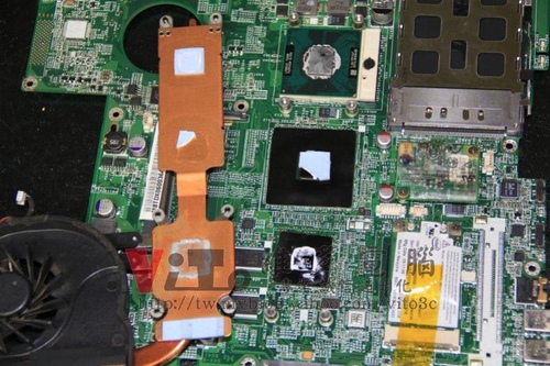 (筆電維修)宏碁 ACER ASPIRE 5583WXMi 開機沒畫面顯示~按鍵盤有聲音~GO7300顯卡故障維修實例