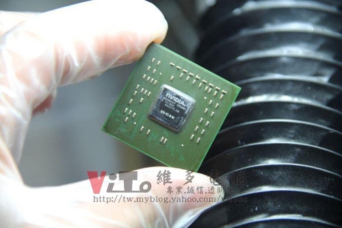 (顯卡維修)華碩 ASUS 7300GT開機破圖~條紋~雪花~顯示異常維修實例 (顯卡維修)華碩 ASUS 7300GT開機破圖~條紋~雪花~顯示異常維修實例