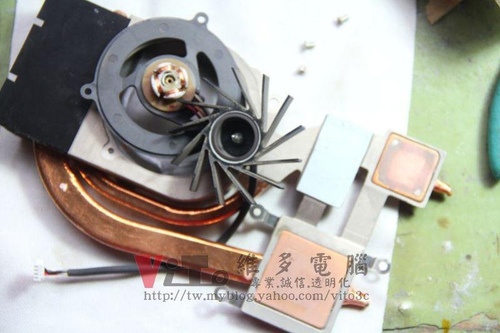 (筆電維修)華碩 ASUS W7S 顯卡花屏線條破圖~顯卡過熱通病維修實例 (主機板篇)