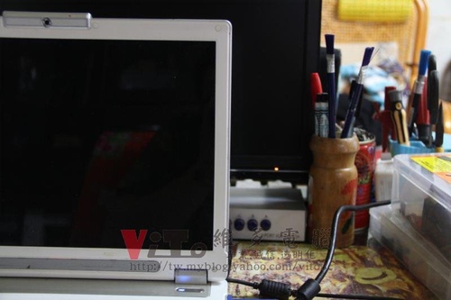(筆電維修)華碩 ASUS W7J (白) 回原廠換修的四個月後...