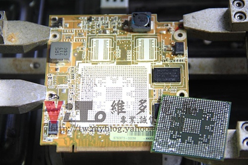 (筆電維修)華碩 ASUS A8S 開機沒畫面~開機有開機音無畫面顯示~不能開機~有背光沒影像維修實例