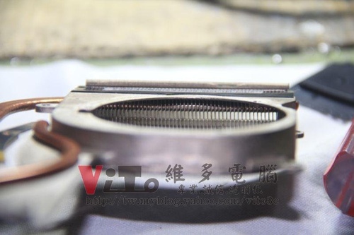 (筆電維修)華碩 ASUS F6S 開機六個畫面~顯示異常及線條亂碼破圖~NVIDIA 9300MG過熱故障通病維修實例