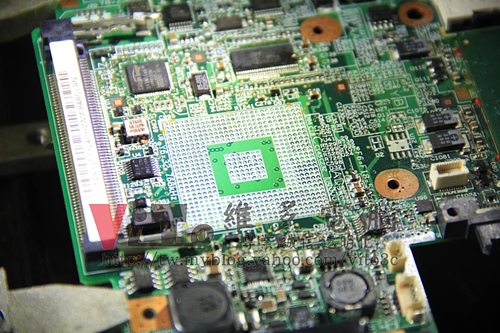 (筆電維修)聯想 IBM T43 開機後停在BIOS畫面~無法開機~南橋故障維修實例
