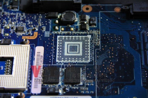 (筆電維修)華碩 ASUS W7J 開機白畫面~畫面反白後出現條紋及彩色線條~GO7400顯卡故障維修實例 (筆電維修)華碩 ASUS W7J 開機白畫面~畫面反白後出現條紋及彩色線條~GO7400顯卡故障維修實例