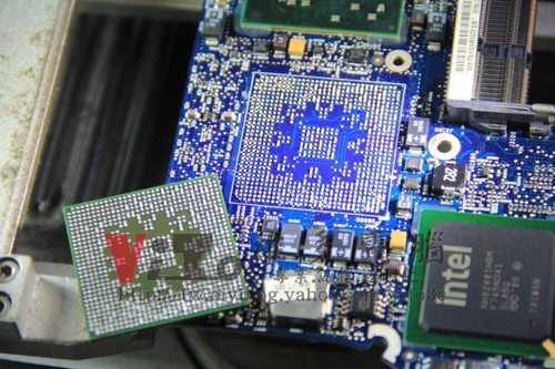 (筆電維修)蘋果 APPLE MACBOOK PRO A1226 顯卡升級溫控型NVIDIA 8600M GT~開機沒畫面沒音效~顯卡破圖通病維修實例