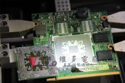 (筆電維修)華碩 ASUS F8S 顯卡故障~更換2011年白色封裝的改良溫控晶片維修實例