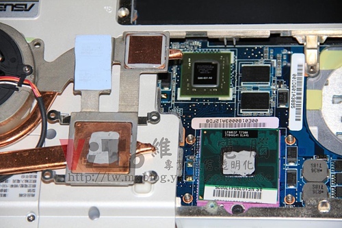 (筆電維修)華碩 ASUS W7S 開機白畫面~漸漸變咖啡色~有線條產生~顯示卡故障通病維修實例