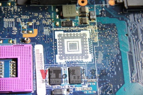 (筆電維修)華碩 ASUS W7S (花花) 開機顯示時好時壞~顯卡故障導致畫面分割~維修實例