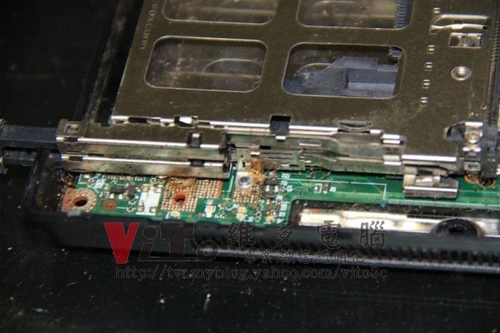 (筆電維修)惠普 HP NX6320 插電後~電池燈恆亮~開機後沒畫面顯示~無法開機維修實例
