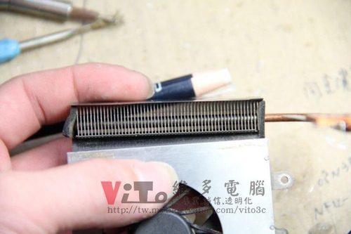 (筆電維修)華碩 ASUS F6S 9300M 顯卡獨顯破圖維修實例