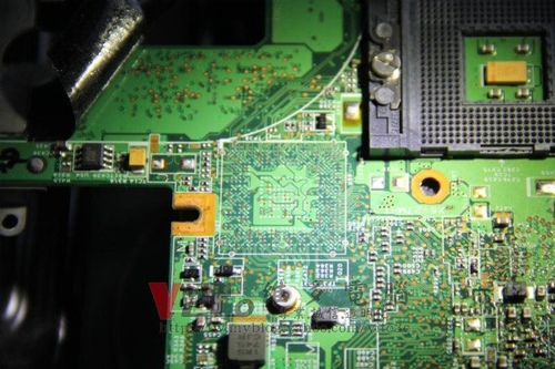 (筆電維修)惠普 HP Pavilion DV2000 (DV2500) 畫面分割~多重畫面~顯示異常維修實例 (筆電維修)惠普 HP Pavilion DV2000 (DV2500) 畫面分割~多重畫面~顯示異常維修實例