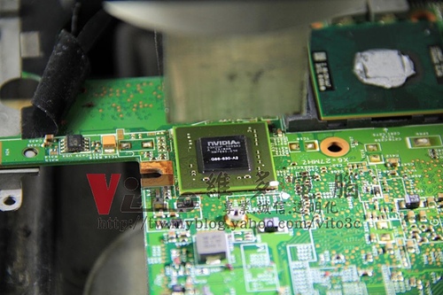 (筆電維修)惠普 COMPAQ PRESARIO V3700(V3708TX) 畫面異常~條紋破圖~顯卡過熱故障~升級新製程顯示卡維修實例 (筆電維修)惠普 COMPAQ PRESARIO V3700(V3708TX) 畫面異常~條紋破圖~顯卡過熱故障~升級新製程顯示卡維修實例