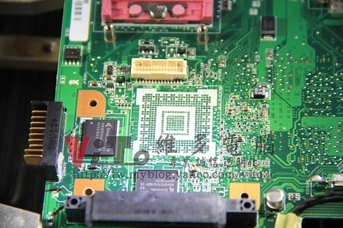 (筆電維修)華碩 ASUS F6S 開機沒畫面顯示~開機沒反應~無法開機~筆電顯卡維修實例