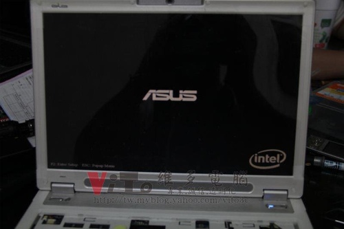 (筆電維修)華碩 ASUS W7J (白) 顯卡過熱通病~無法開機維修實例