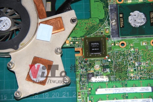 (筆電維修)惠普 COMPAQ Presario V3700 (V3708TX) 有背光沒畫面~N社顯卡過熱黑屏~升級溫控顯卡維修實例