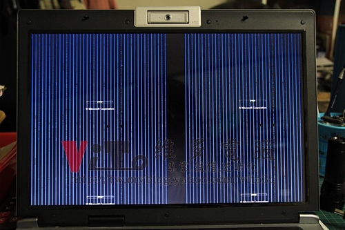 (筆電維修)華碩ASUS F5VL 顯示異常~畫面分格~破圖線條亂碼維修實例