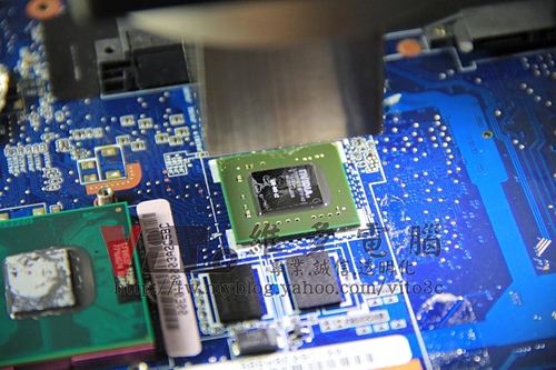 (筆電維修)華碩 ASUS W7S 顯卡過熱故障~多格小畫面~畫面分割~NVIDIA顯卡升級改良晶片維修實例 (筆電維修)華碩 ASUS W7S 顯卡過熱故障~多格小畫面~畫面分割~NVIDIA顯卡升級改良晶片維修實例