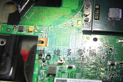 (筆電維修)惠普 HP DV2000 (DV2755TX) 開機有背光沒畫面~有光域沒畫面顯示~開機黑屏維修實例 (筆電維修)惠普 HP DV2000 (DV2755TX) 開機有背光沒畫面~有光域沒畫面顯示~開機黑屏維修實例