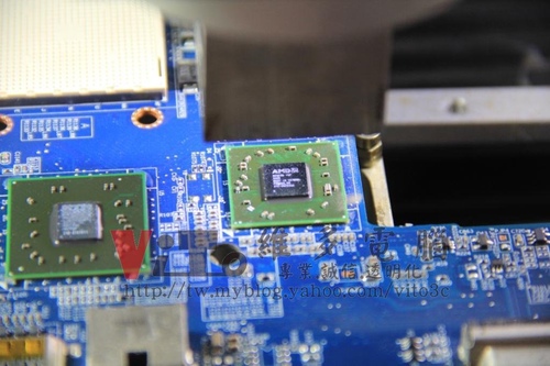(筆電維修)惠普 COMPAQ CQ40-411AX 開機沒畫面~開機沒反應~影像黑屏~指示燈閃爍維修實例